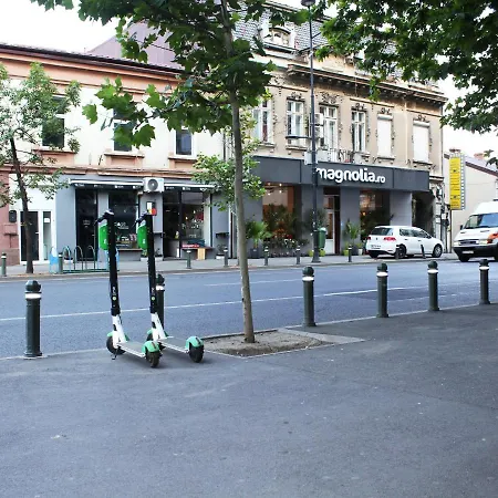 Apartment Modern Center 2 *