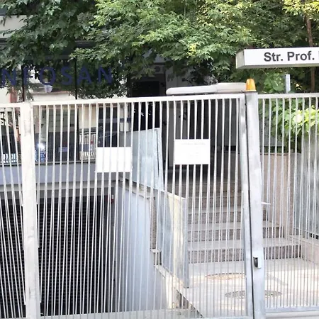 Modern Center 2 Apartment *