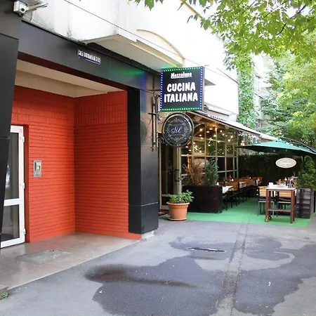 Modern Center 2 Bükreş