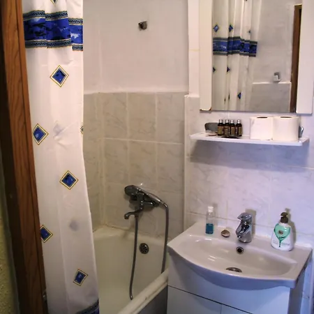 Modern Center 2 Bükreş